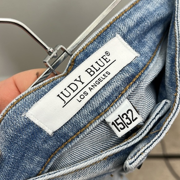 Judy Blue Destroyed Boyfriend Jeans light Wash size 15/32 - Picture 4 of 10